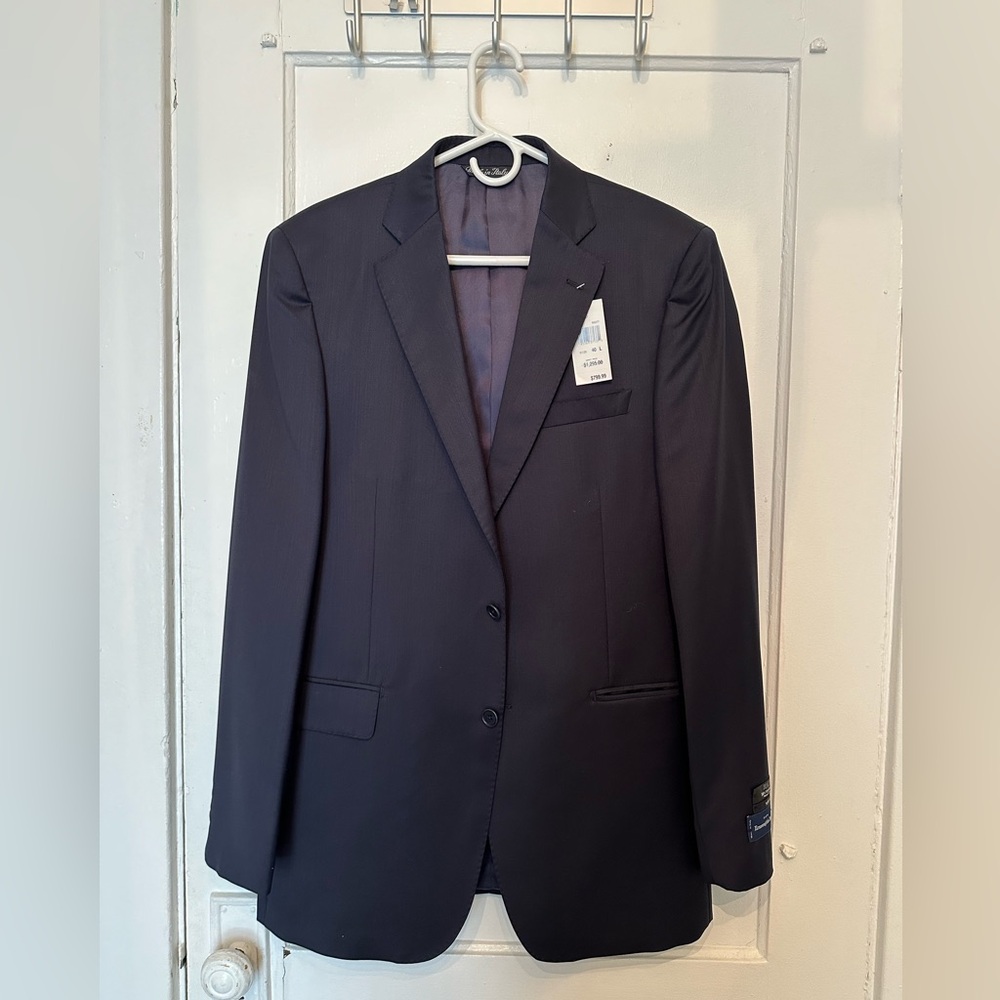NWT Saks 5th Avenue Men’s Modern Slit Fit Navy Blazer 40L